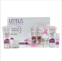 Lotus Herbals Radiant Diamond Cellular Radiance 1 Facial Kit With Diamon Dust & Cinnamon For All Skin Types