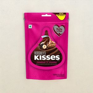 Hershey'S Kisses Hazelnut 'N' Cookies Chocolate Share Bag Small