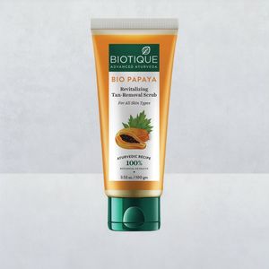 Biotique Papaya Tan Removal Brightening & Revitalizing Face Scrub Tube