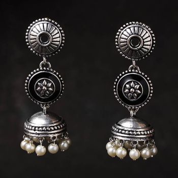 Voylla Rangabati Faux Pearls Layered Earrings