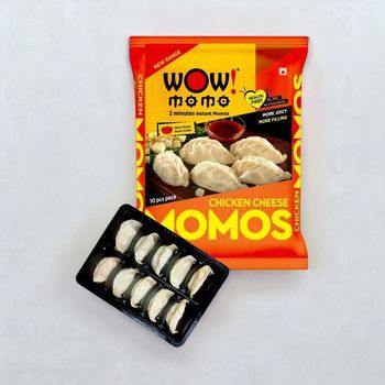 Wow! Chicken Cheese Momos