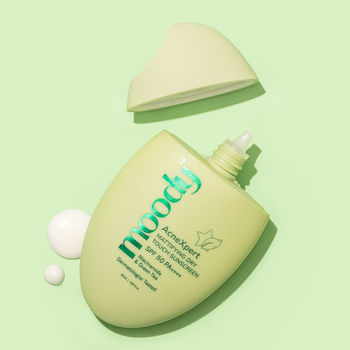 Moody Acnexpert Mattifying Sunscreen Spf 50 Pa +++ Niacinamide For Oil & Acne Control (50 Ml)