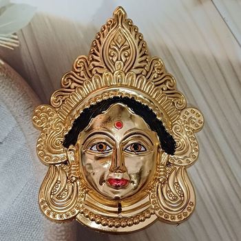 Gullak Plastic Durga Face Mukut Idol - Gold | One Size