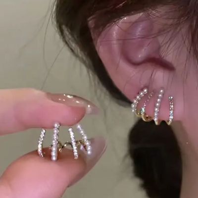 Bling Blogger Stud Earring for Women | Stylish Lightweight Statement Jewellery | E0001133