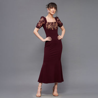 Women Square Neck Short Puff Sleeve Self Design Lace Overlaid Bodycon Midi Dress | Wine | M