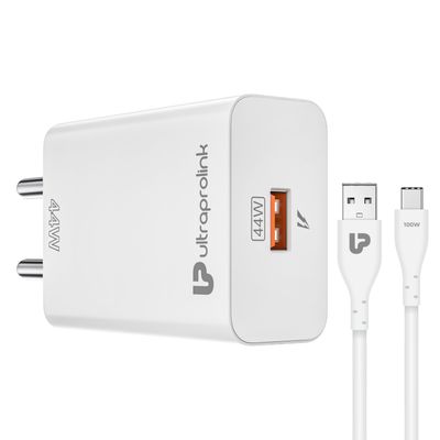 UM1135 44W Multi Protocol Fast Travel Charger with Fast Charging Cable