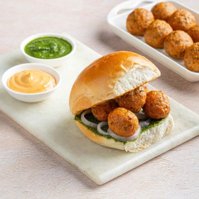 Chicken Meatball Pav