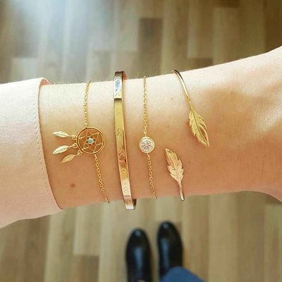 Set of 4 Stylish Multilayer Crystal Bangle Charm Bracelet for Women Rrsd10711b