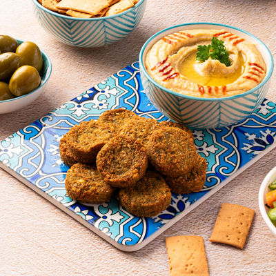 Falafel with Hummus & Crisp