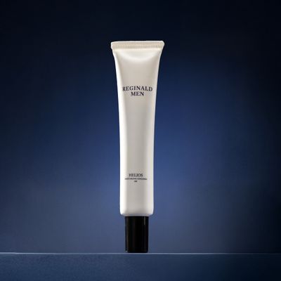 Moisturising Sunscreen - SPF 50+ PA++++ For Tan Free And Glowing Skin