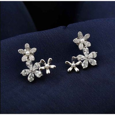 Silverfiire Sterling Silver Flower Studs