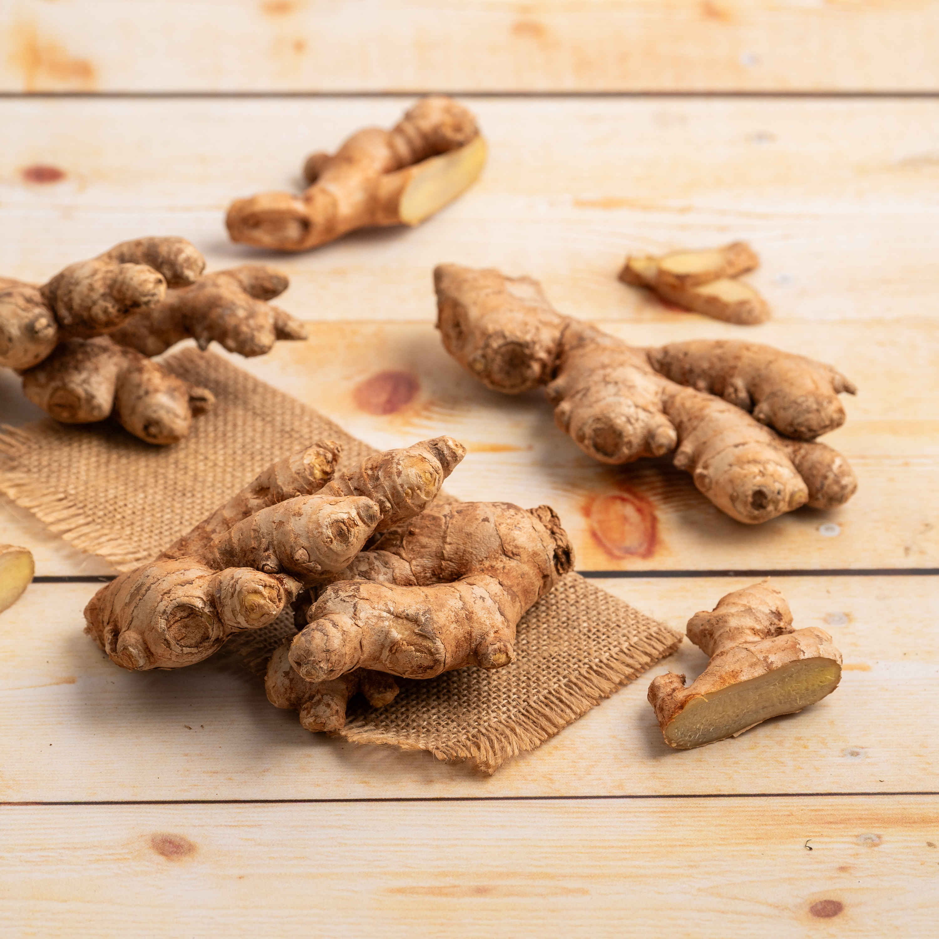 Organically Grown Ginger - Buy at ₹25 Online | Instant Delivery