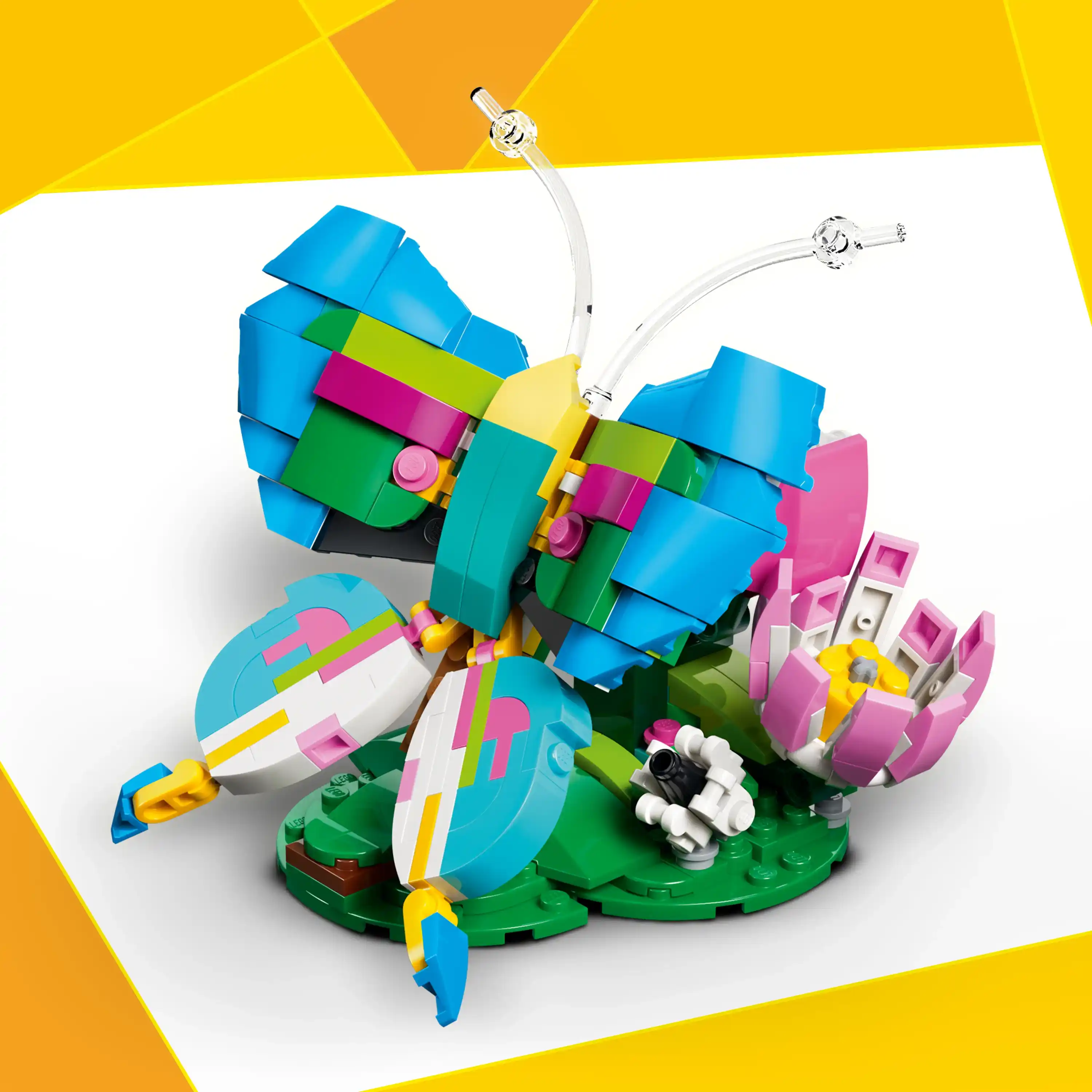 LEGO Creator 3 in1 Wild Animals Colorful Hummingbird Decor 31384