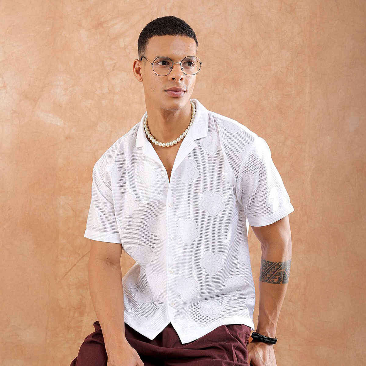トップス 5 1/2 HALF Sleeve Shirt The Indian Garage Co Men's Relaxed Fit Solid Resort Half Sleeve