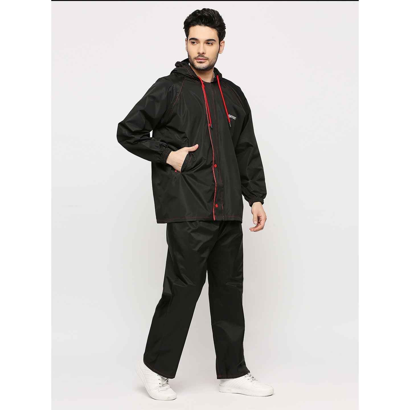Citizen-Raincoat-Tapping-