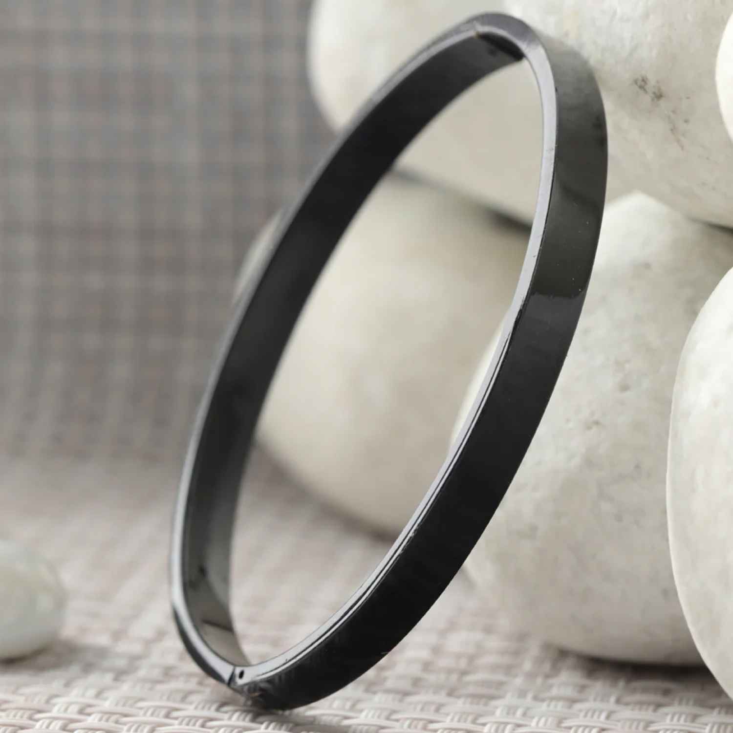 Priyaasi Trendy Black Solid Cuff Bracelet For Men (Bd-Br-20007