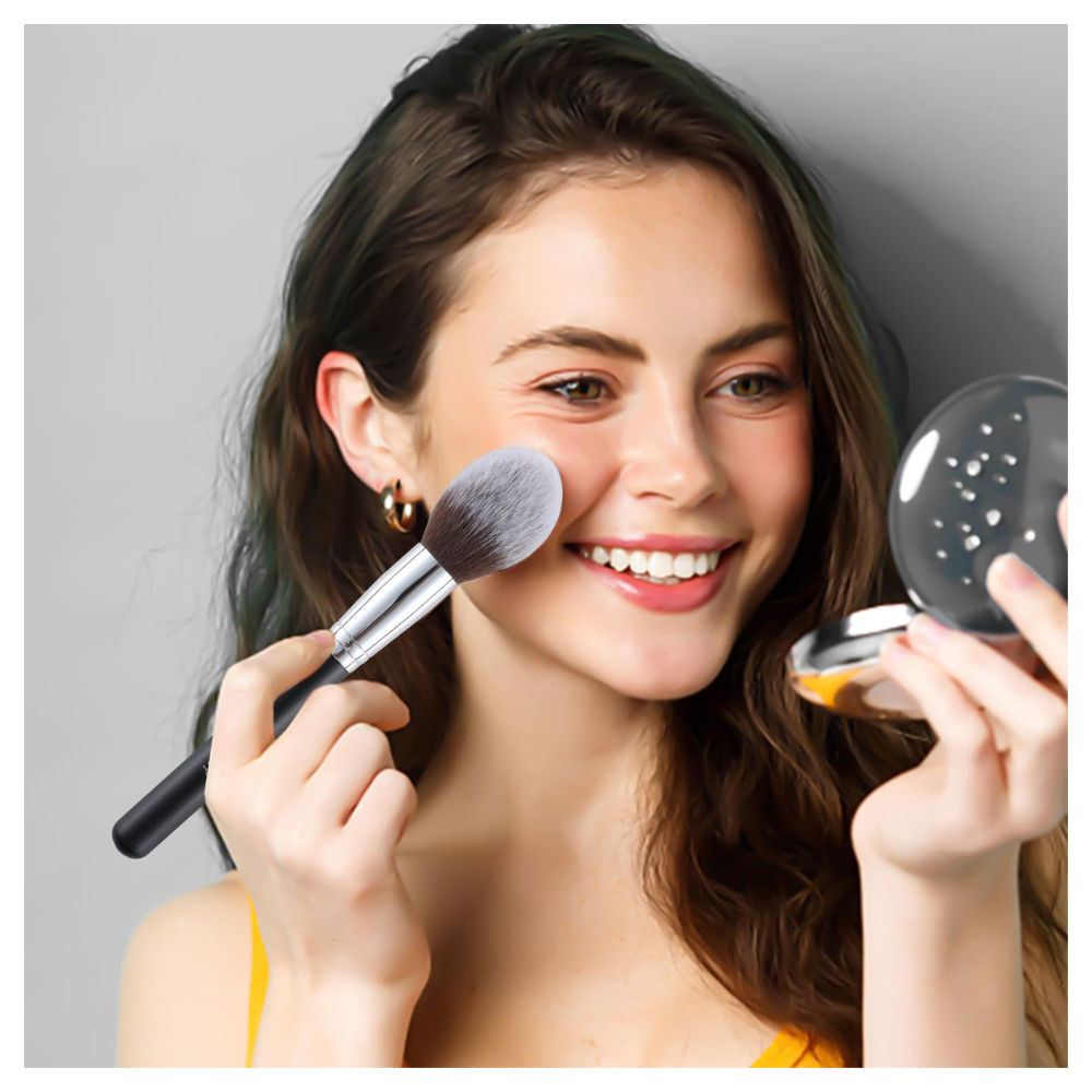 Blush Brush