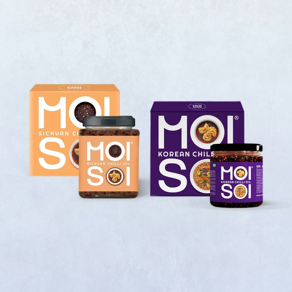 Moi Soi Sichuan Chilli Oil(175gms) & Moi Soi Korean Chilli Oil(175gms) Combo