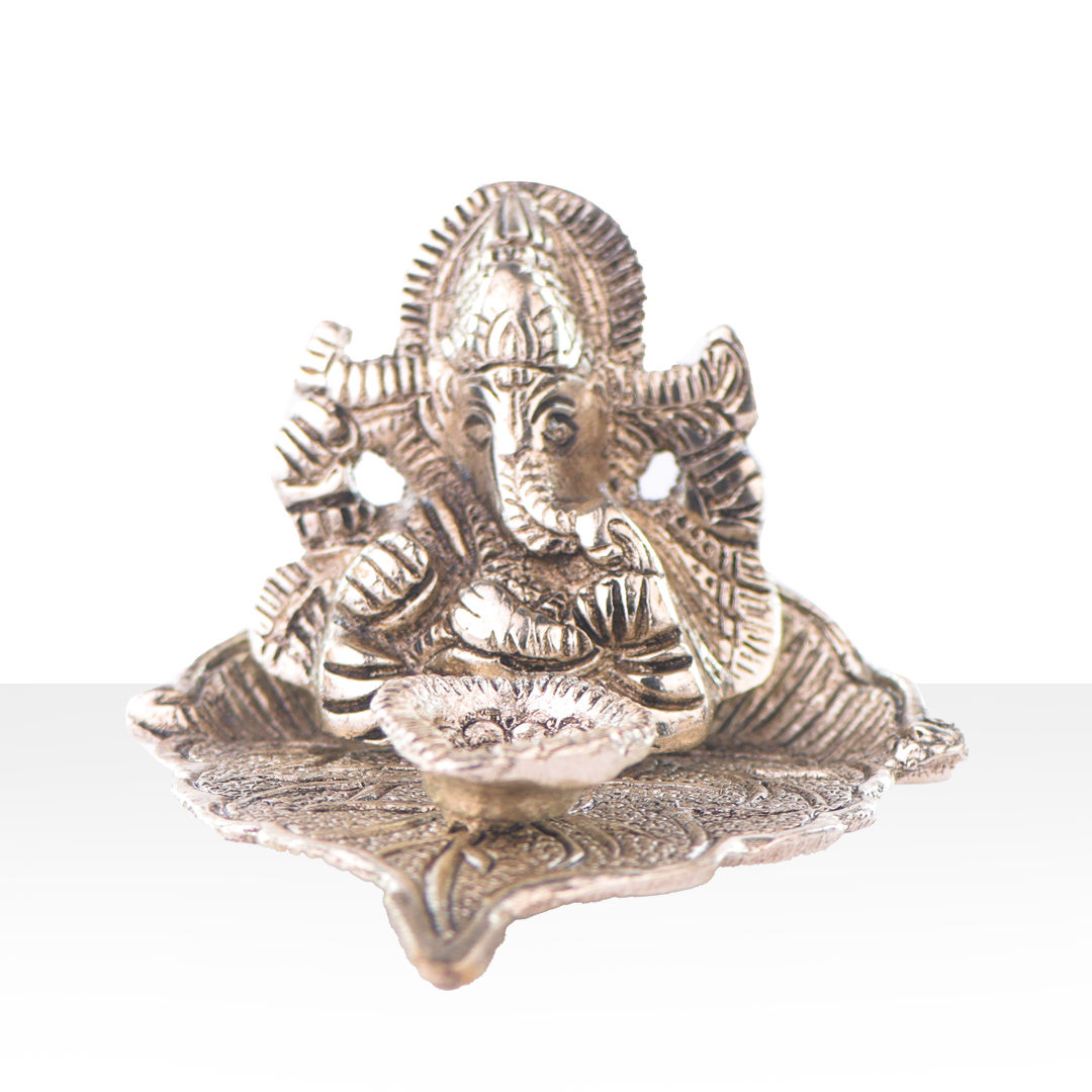 Devnidhii Diya Silver Plated Ganesh Ji on Peepal Leaf
