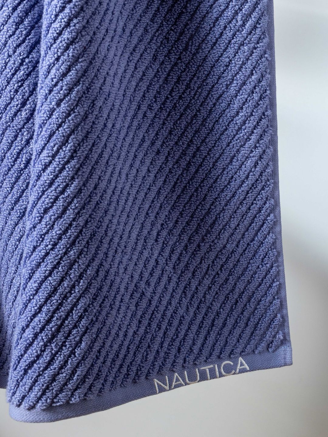 Nautica Fluffy Zero Twist 100% Cotton Towel -1pc Bath Towel | Cross View Solid-Grapemist