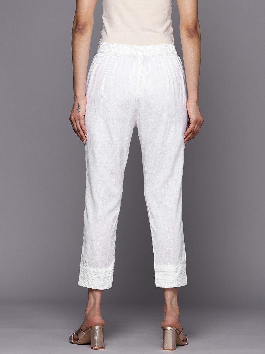 Libas Women White Cotton Solid Trousers With Both Side Pockets - Pl1404M