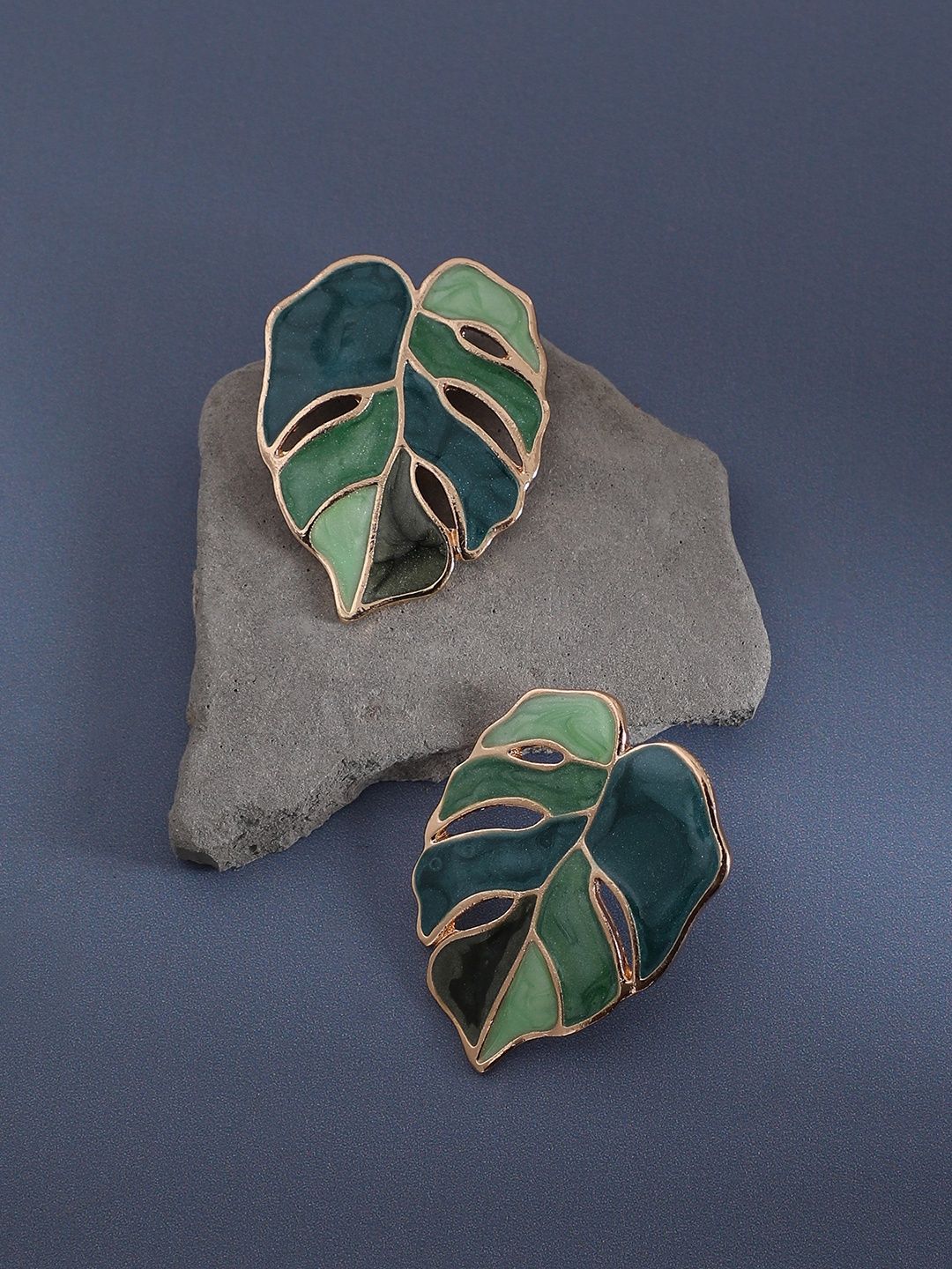 Sohi Leaf Stud Earrings For Women's