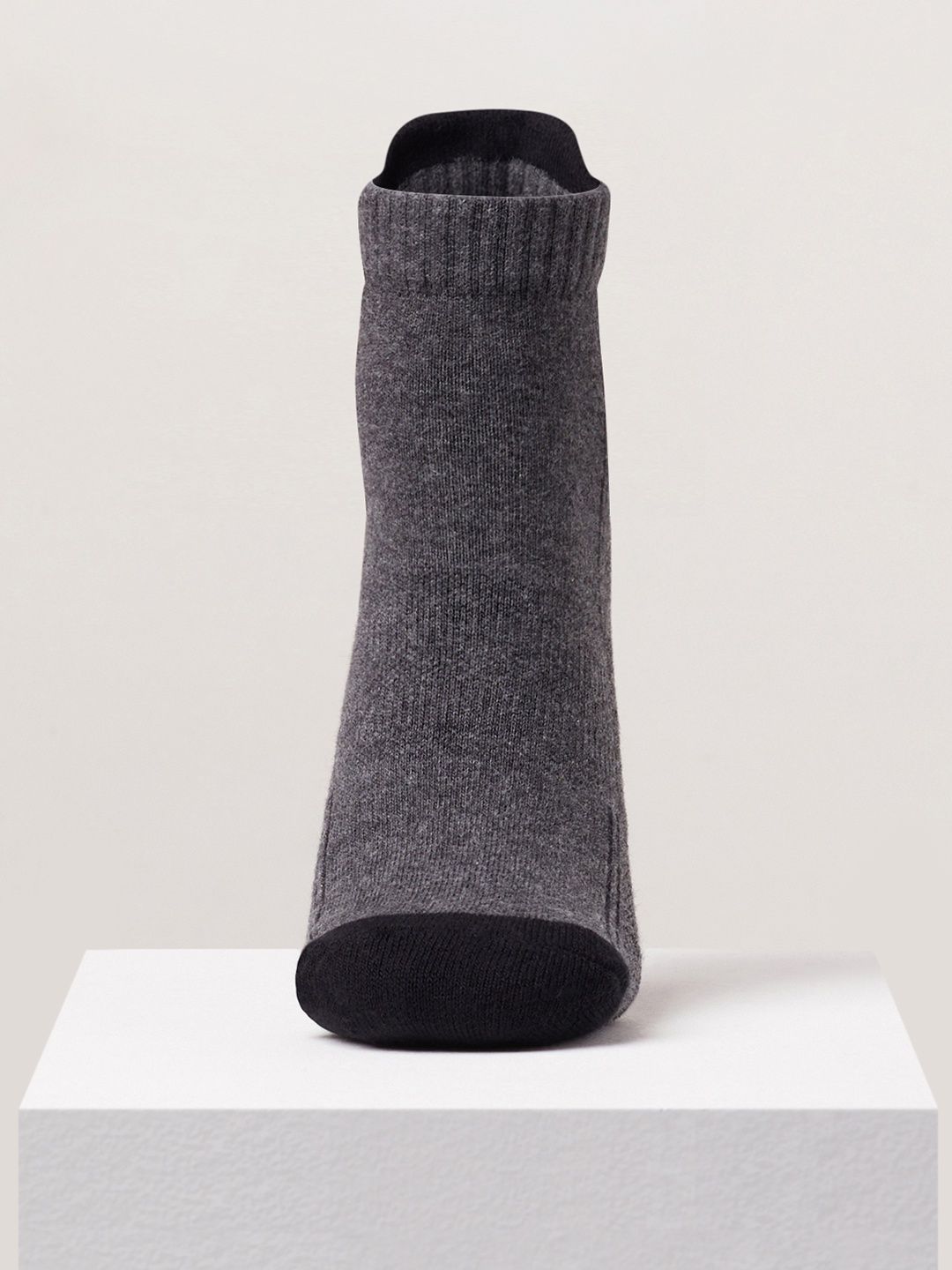 Wildcraft Patterned 78% Cotton, 20% Nylon, and 2% Elastane Low Ankle Socks | Assorted - Free Size