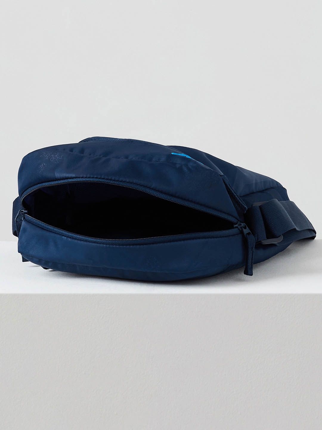 Wildcraft Unisex Polyester 7.5 L Sling Bag | Blue - Free Size