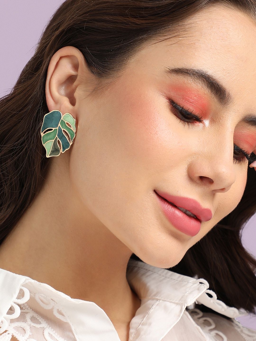 Sohi Leaf Stud Earrings For Women's