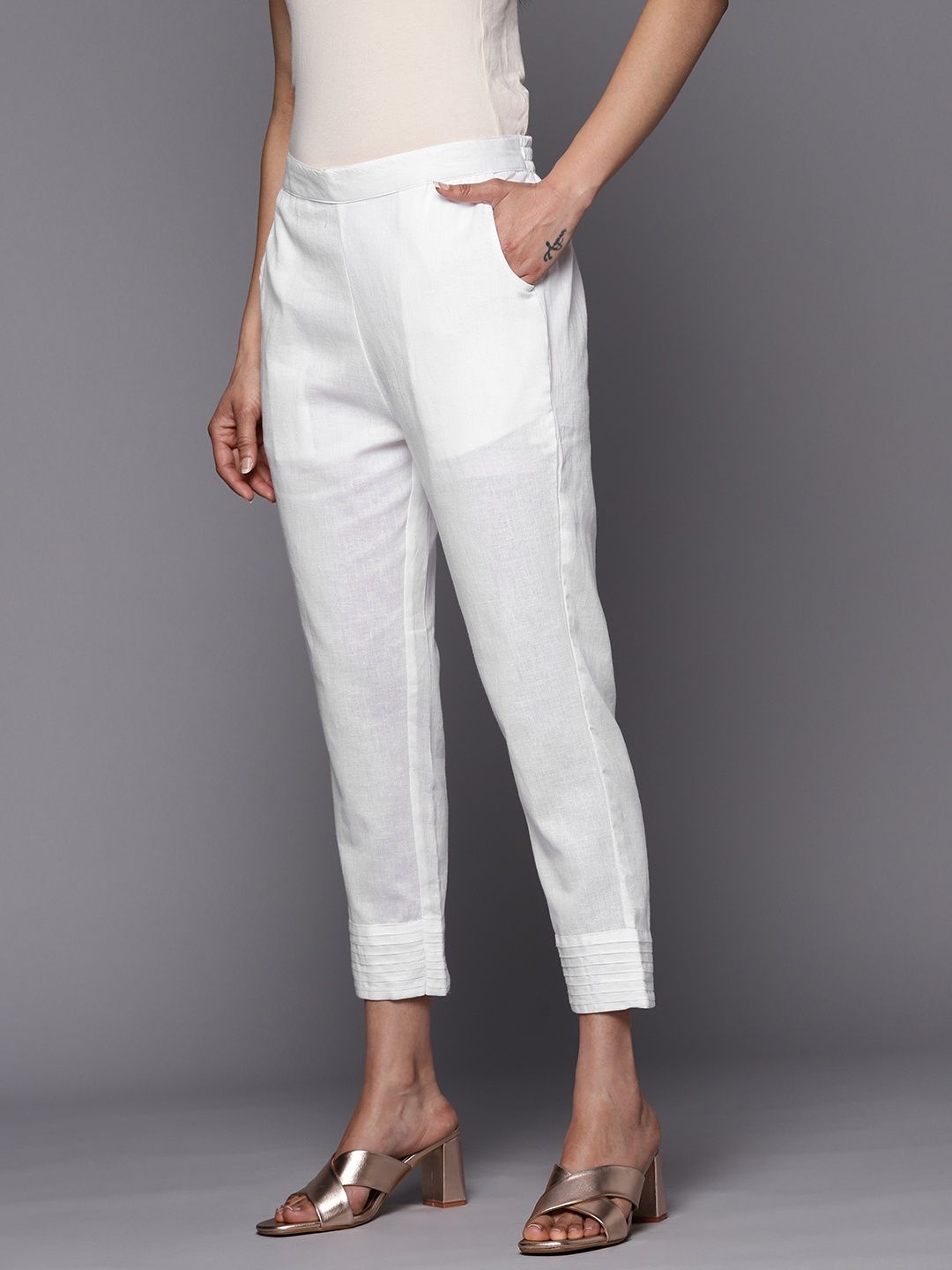 Libas Women White Cotton Solid Trousers With Both Side Pockets - Pl1404M