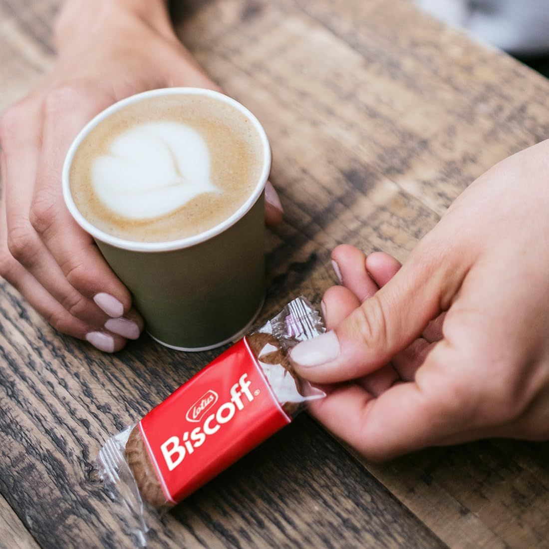 Lotus Biscoff Caramel Flavoured Biscuits | Artificial Flavour-free