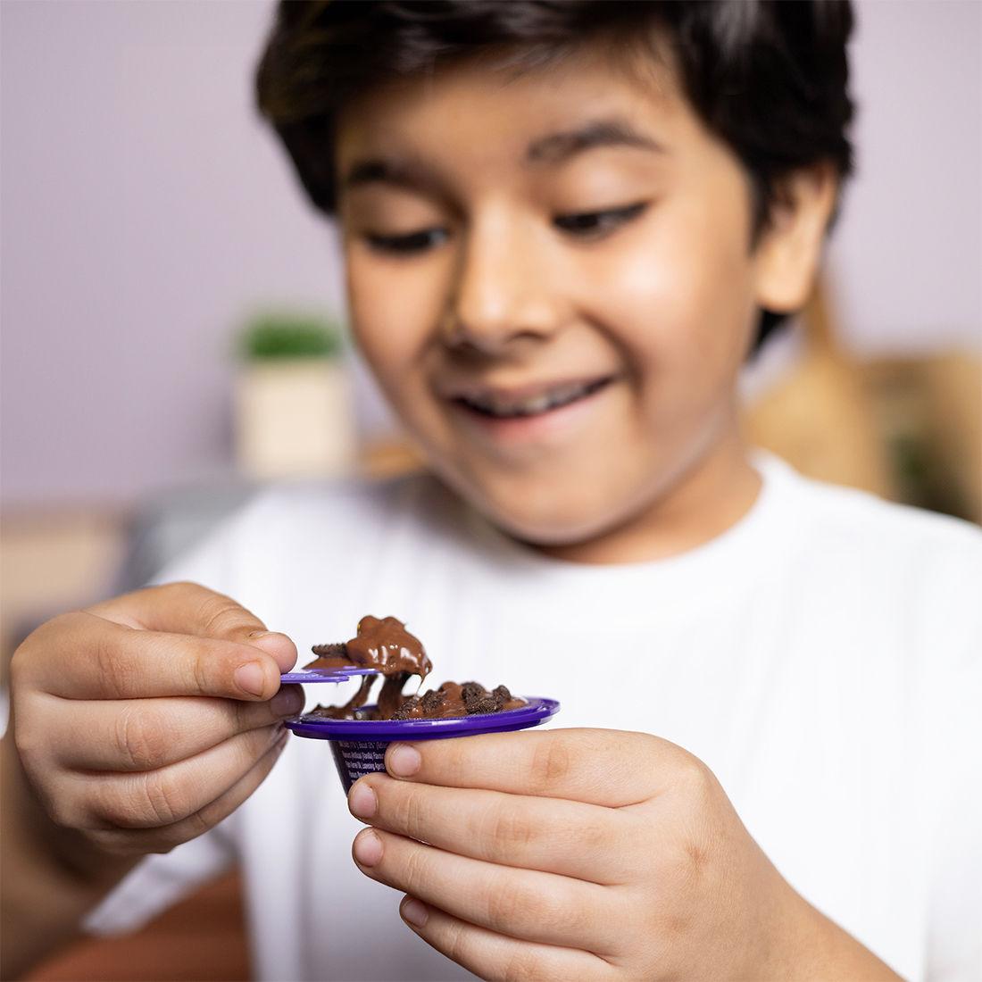 Cadbury Dairy Milk Lickables Chocolate with Oreo Chunks