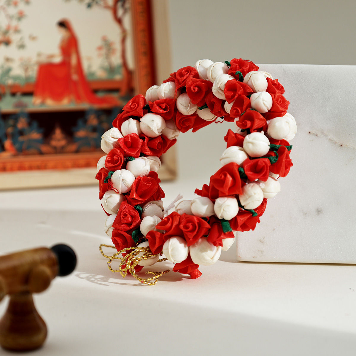 Oye Happy White and Red Flowers Gajra | Artificial