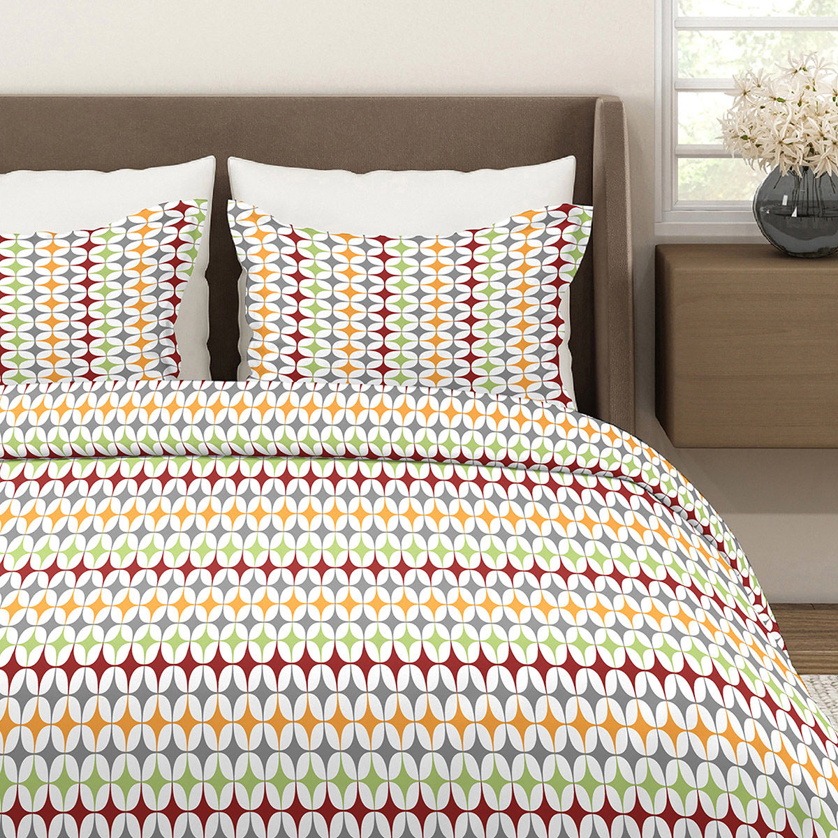 Layers Aria 125 GSM Multicolor Double Bedsheet with 2 Pillow Covers