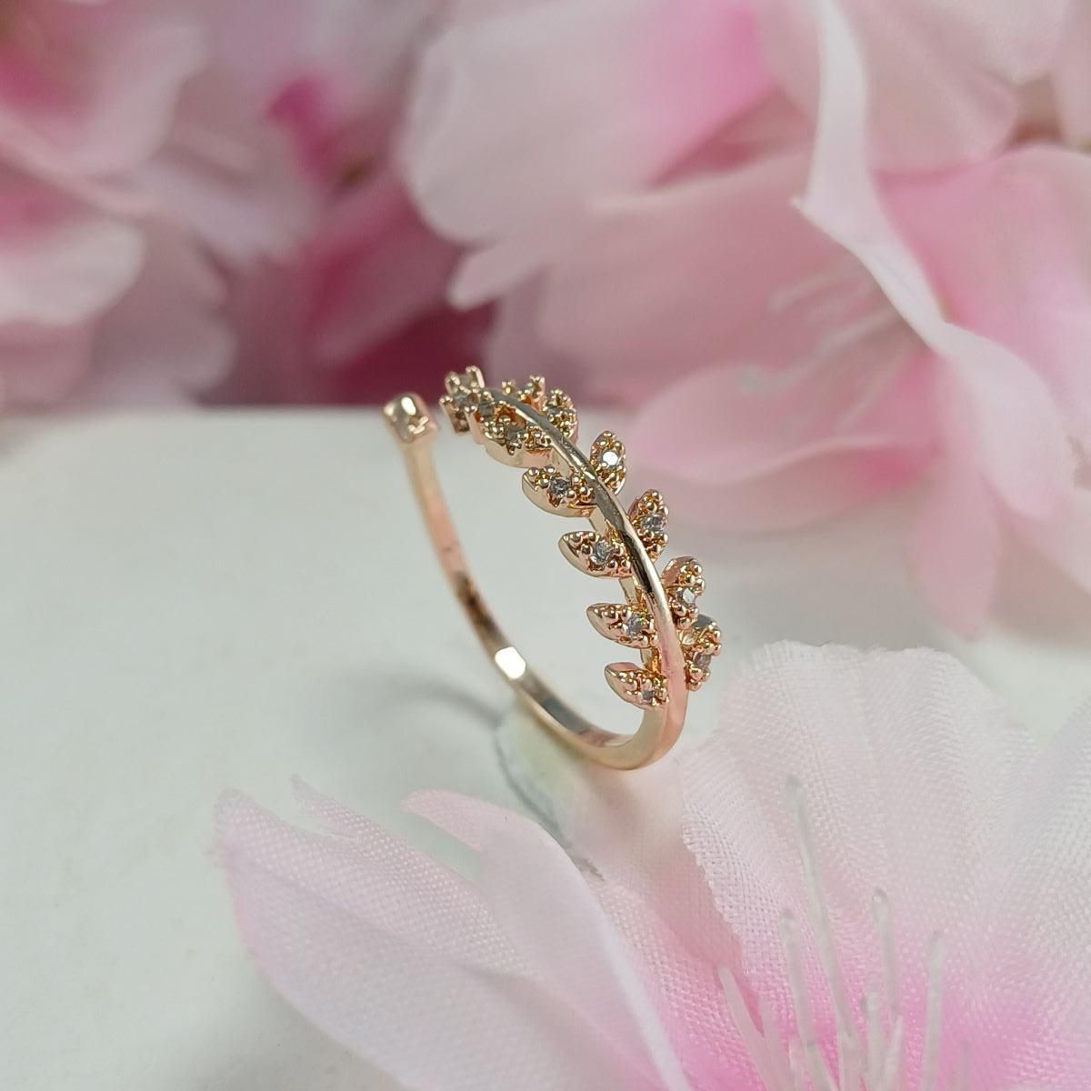 Leaf Ring- Flexible Size-Rosegold