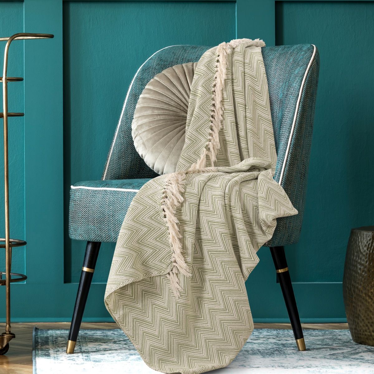 Sashaa World Zig-Zag Pattern Green Ivory Woven Throw