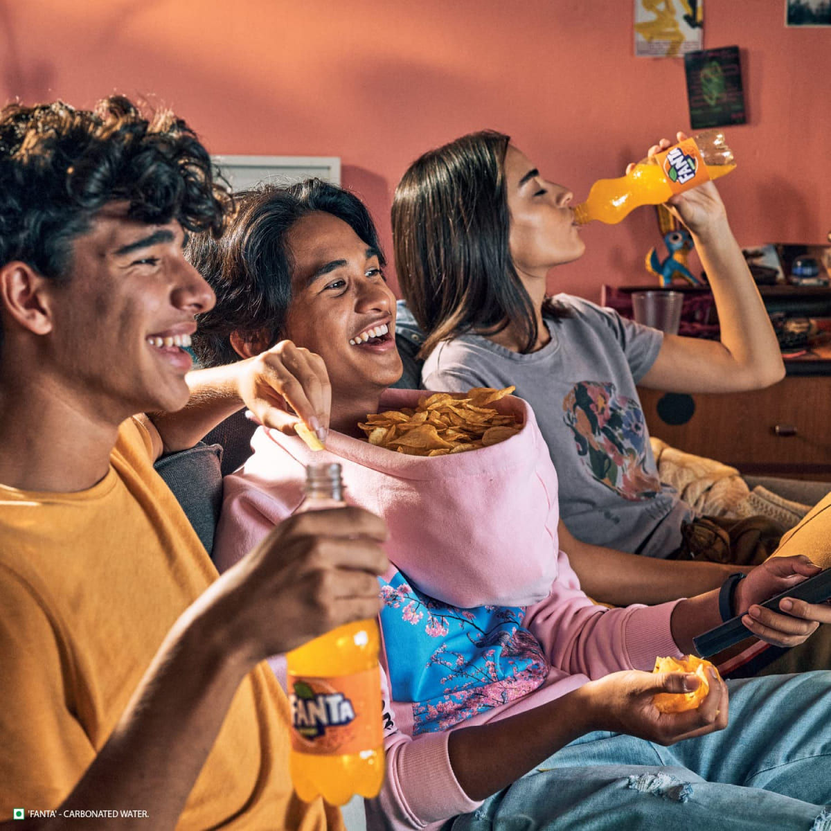 Fanta Orange Flavoured Soft Drink 750 ml Combo