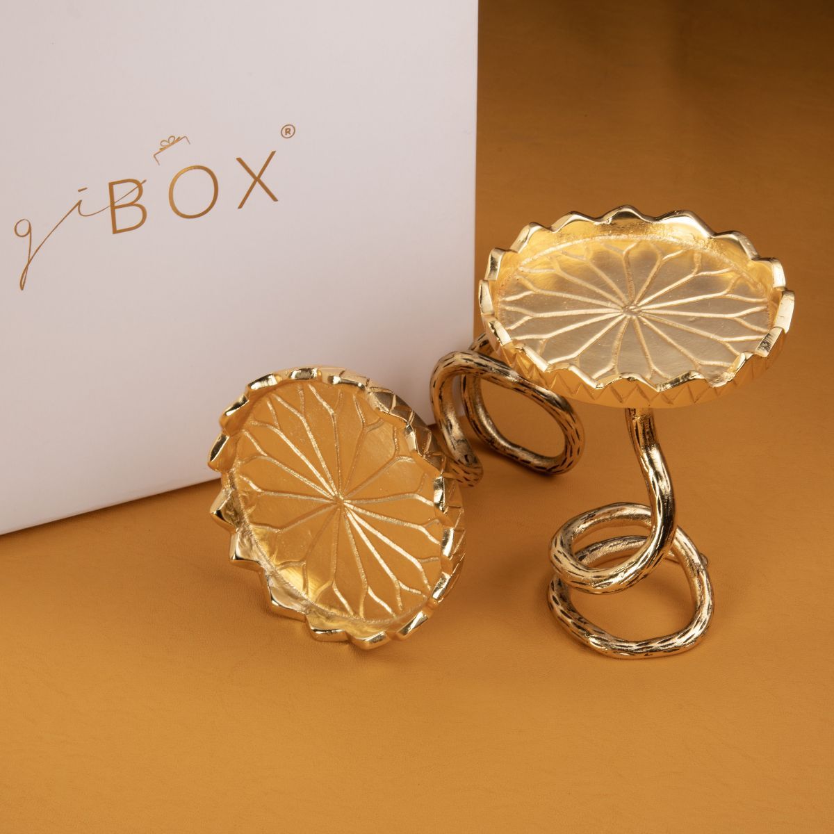 Gibox Dry Fruit Serving Stand Lotus Theme