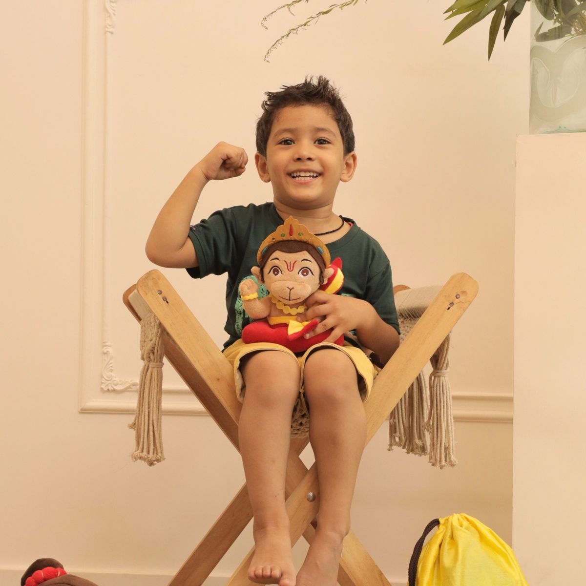 Panda's Box Mantra Chanting Baby Hanuman | Small - 18 cm