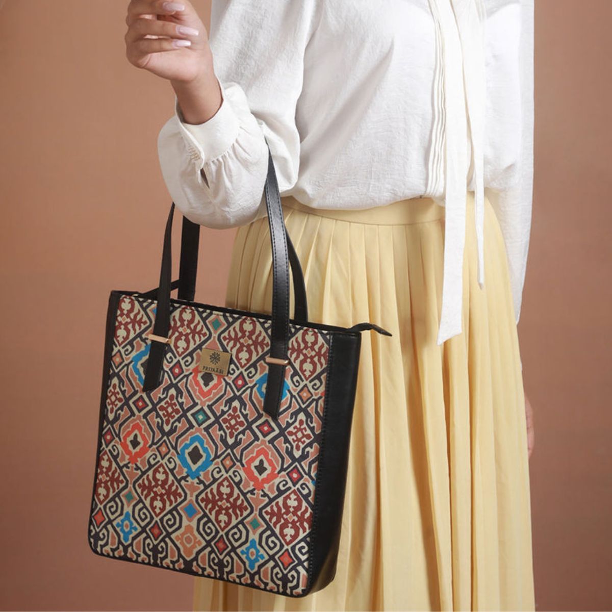Priyaasi Women's Polyurethane 5.5 L Double Handle Tote Bag | Multicolour - Standard