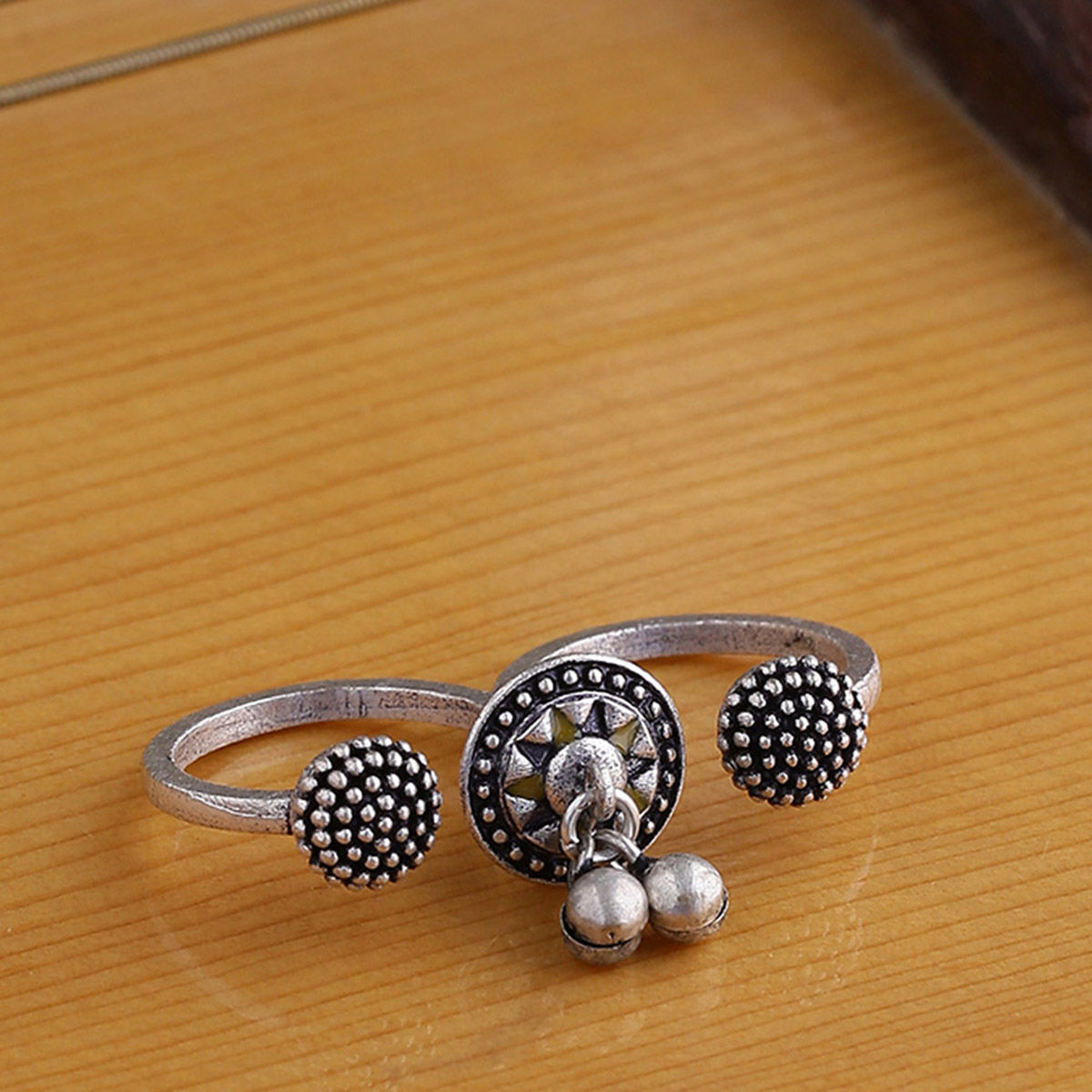 Voylla Taal Mridang Two-Finger Statement Ring