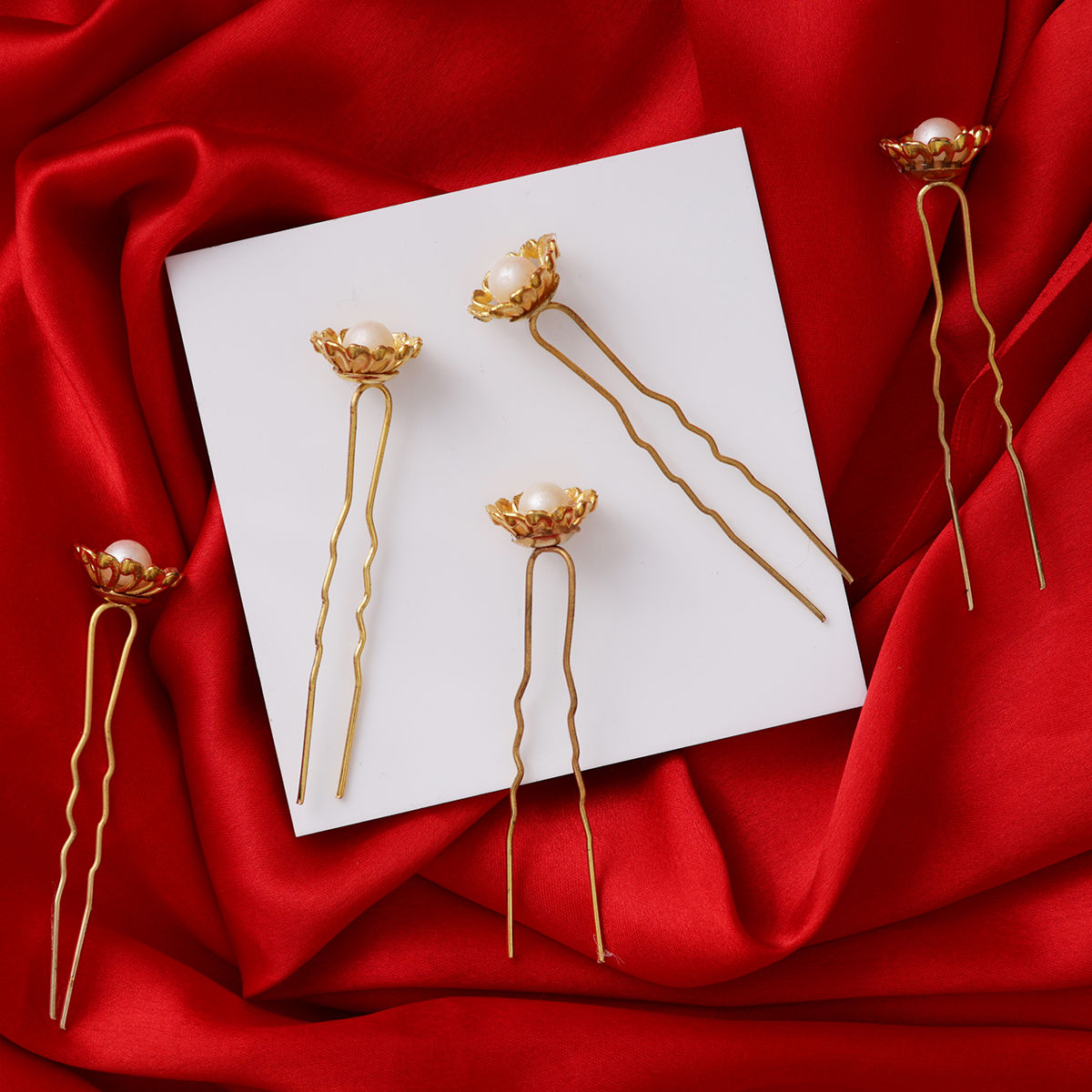 Oye Happy Golden Hair Pins ( Pack Of 5 )