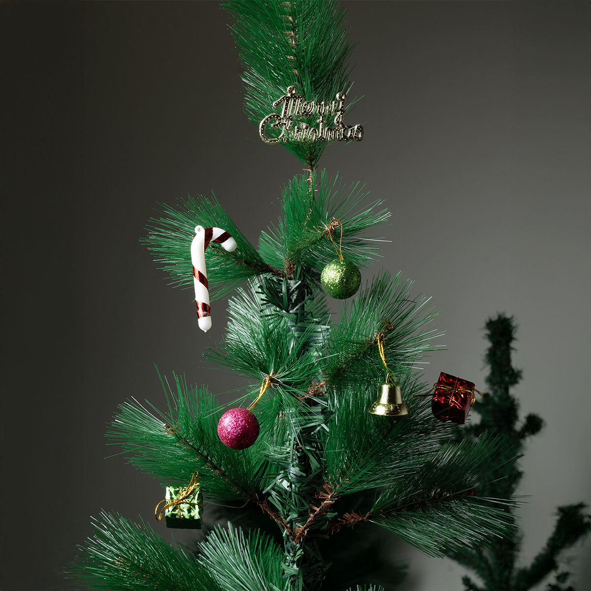 Gullak Christmas Set Of 7 Tree Decor