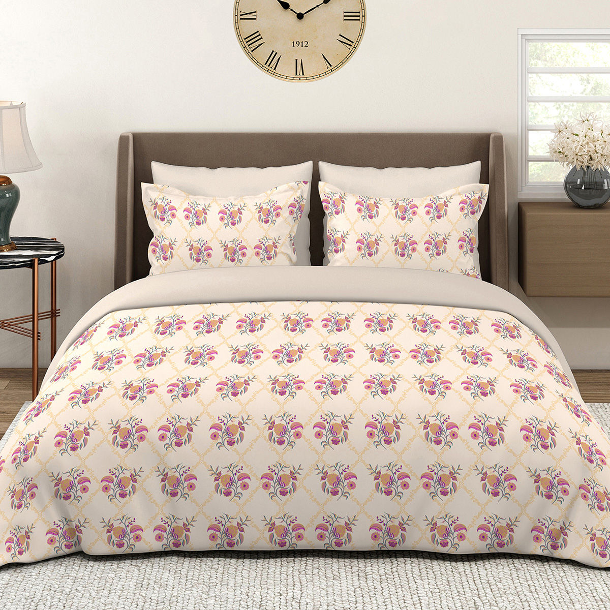Layers Lumina Floret 100% Cotton 144 TC Pink King Bedsheet with 2 Pillow Covers