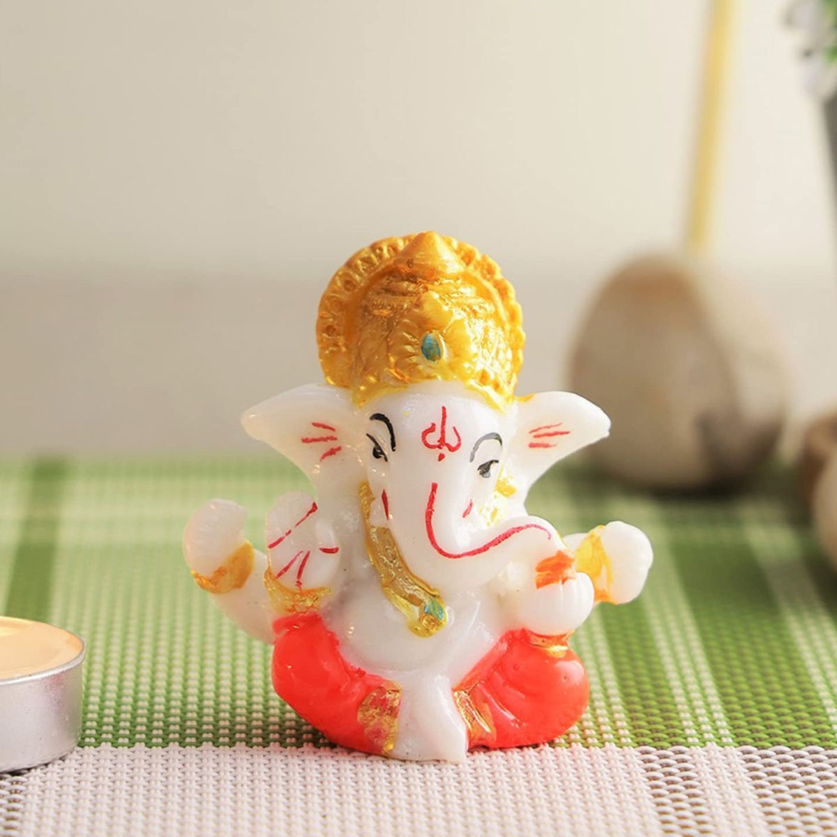Mad Over Print Gannu Ji Car Dashboard Idols