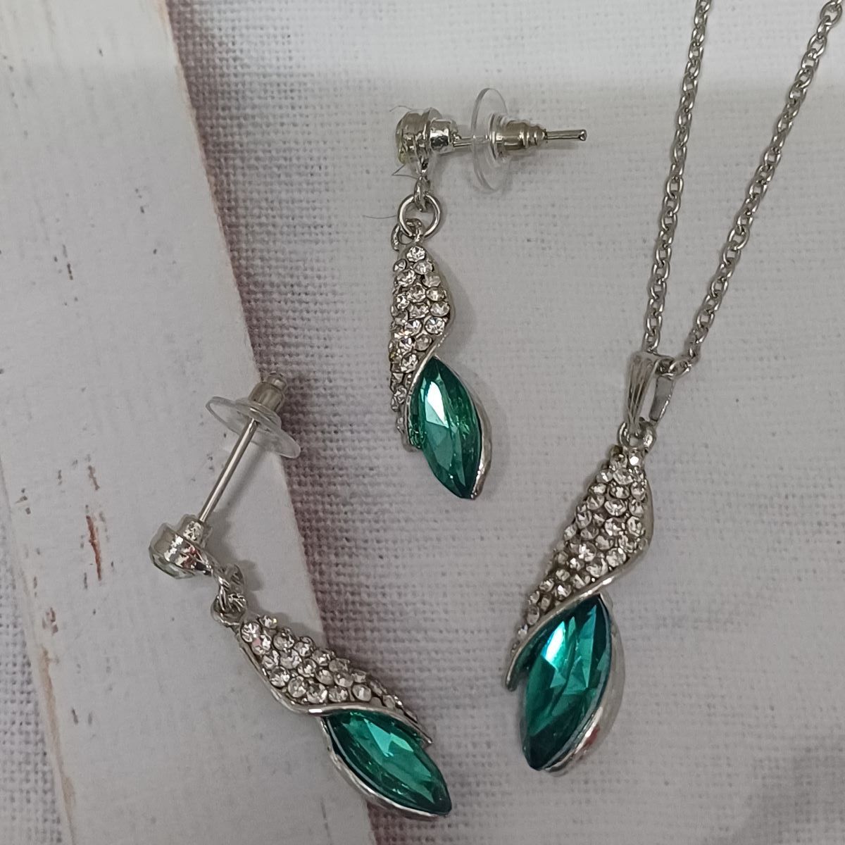 Pendant Chain + Earring - Assorted