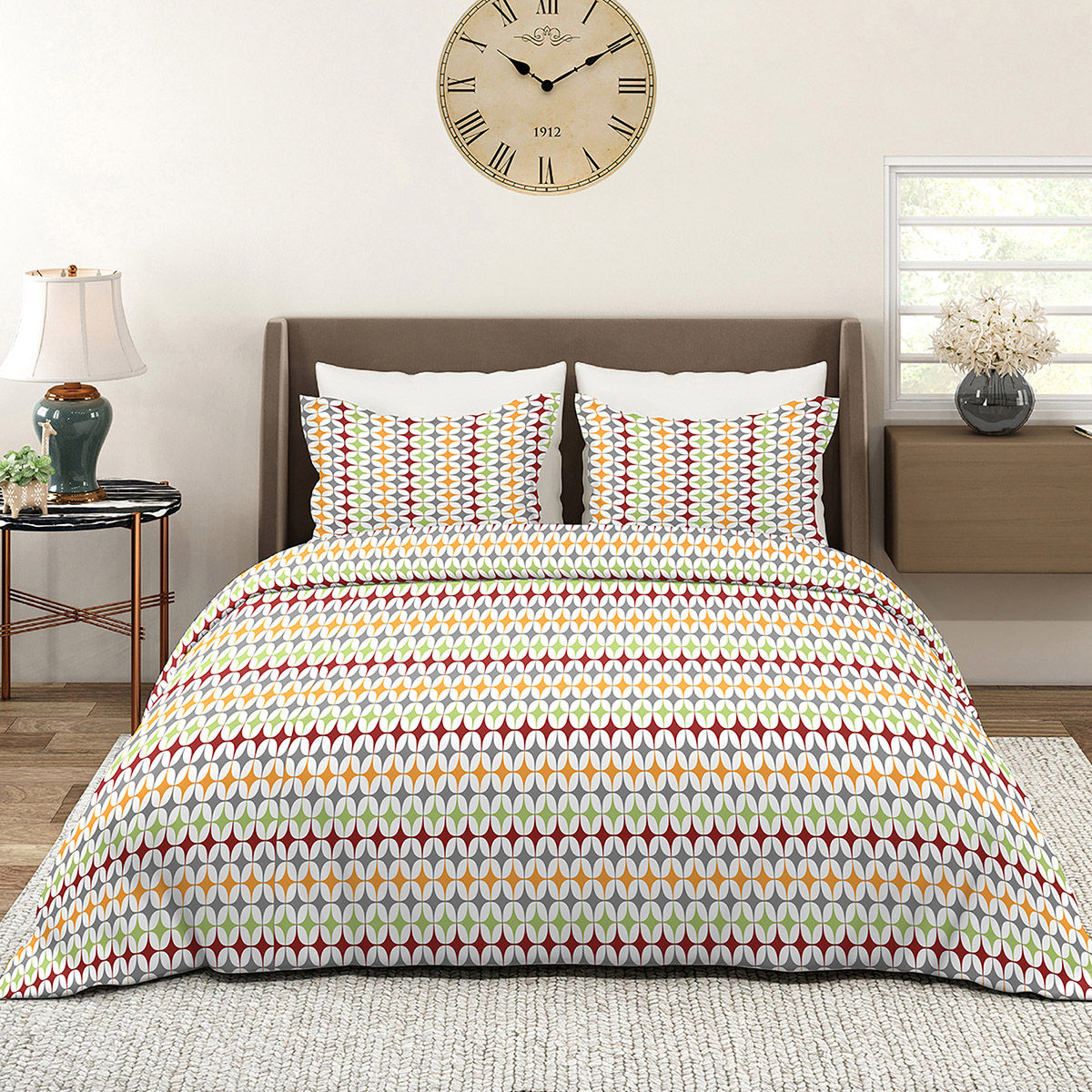 Layers Aria 125 GSM Multicolor Double Bedsheet with 2 Pillow Covers
