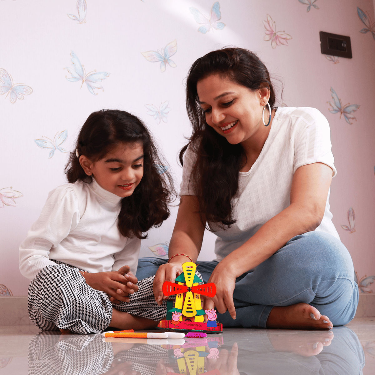 ThinkerPlace Peppa Pig DIY Windmill Pen Stand | Rotating Pen Stand & Learn Electricity (Age 3+)