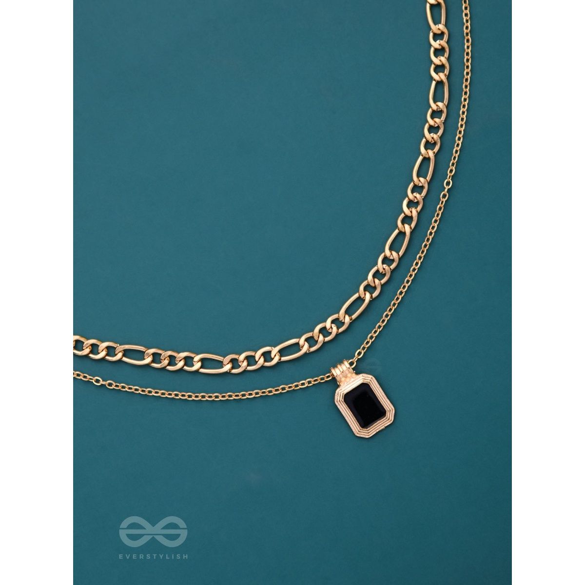Everstylish Out of the Dark - Black Multilayered Neckpiece