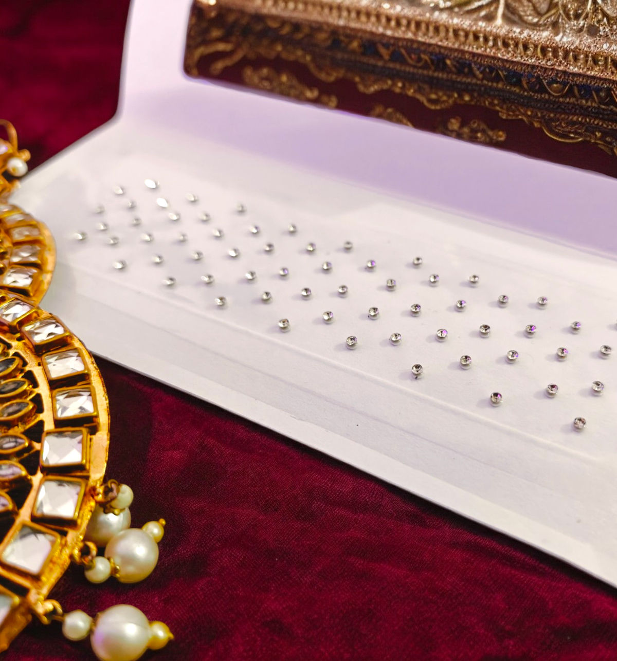 House Of Festivals White Diamond Cut Tiny Rhinestone Bindi